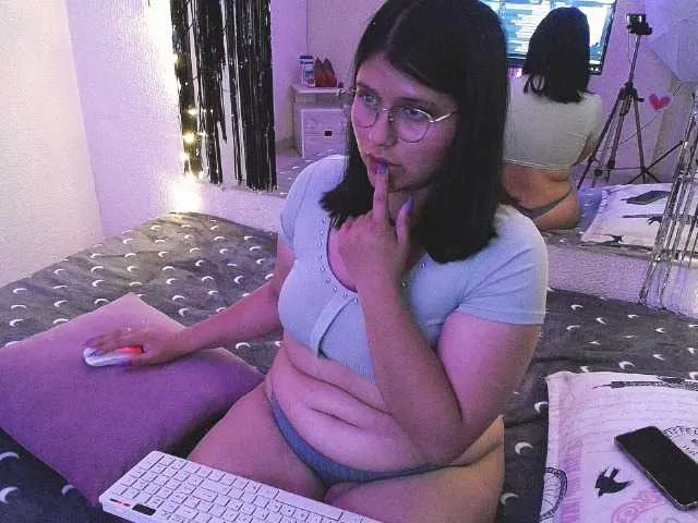 1sarah's Thumb Image