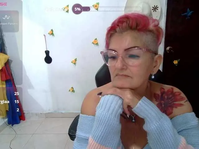 bety-cum3 Image 13