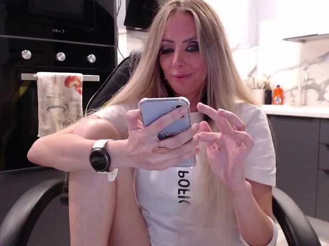 blondalina Image 5