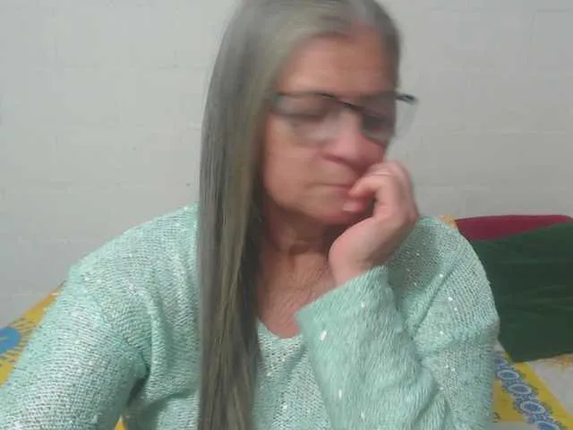 candy-mature Image 10