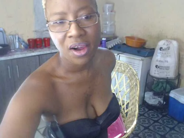 Curvypear Image 3