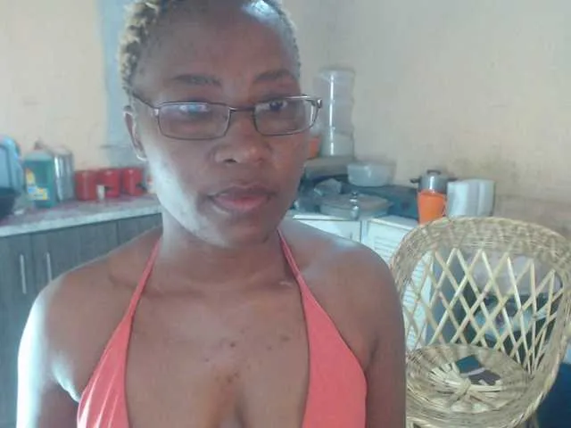 Curvypear Image 6