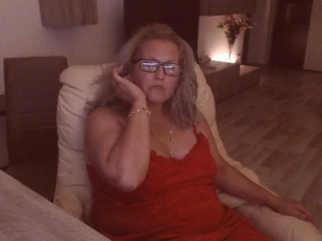 DivineBlond Image 19