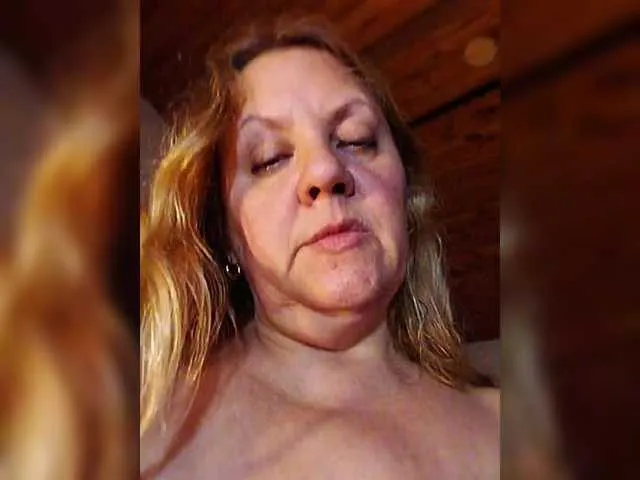 HOTBABYSUCKS1 Image 14