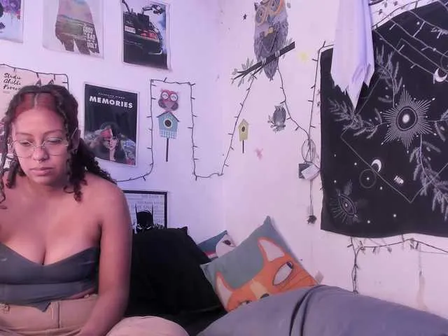 HotHoneyChile Image 5