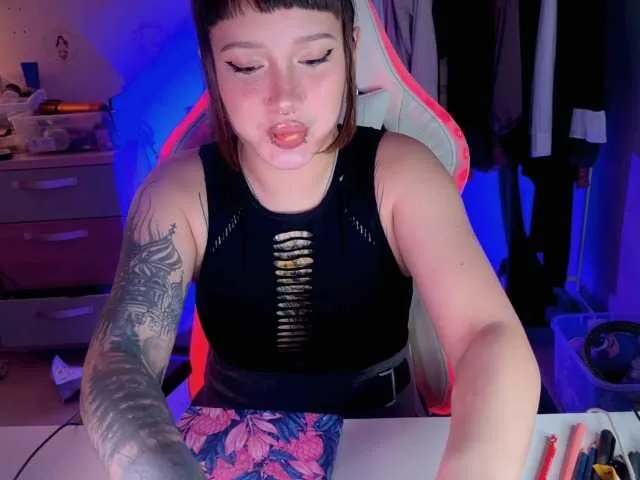 littlewetgirl's Thumb Image