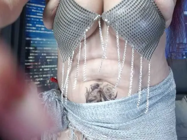 Lucy-mature Image 8