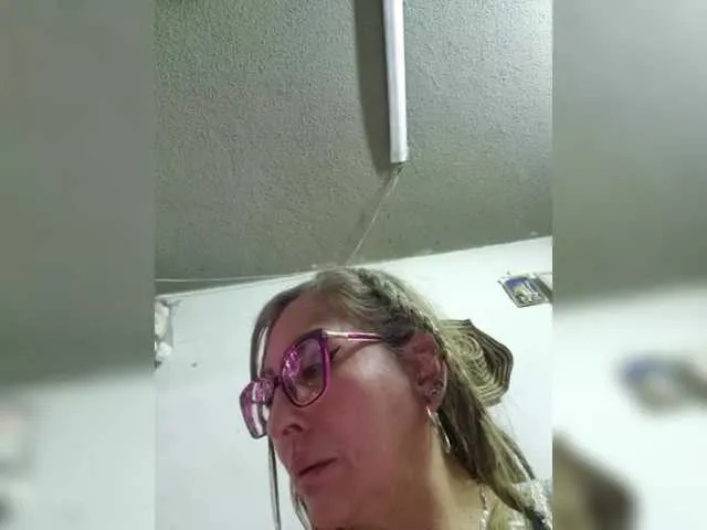 miatitsmature Image 6