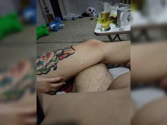 Mis-Mistr's Thumb Image