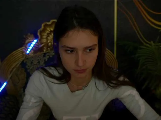 ValeryRoyale's Thumb Image