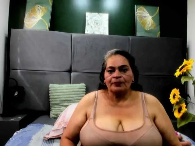VickyBoobss Image 14