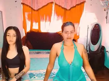 2girls__dream Image 15