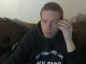 2small4you83 Image 2