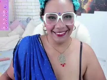 _lakshmi_hotx Image 4