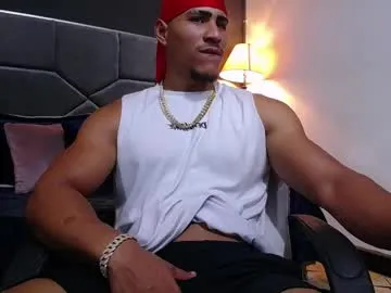 adam_fit19cm Image 10