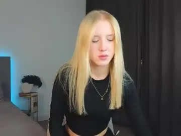 adele_armas Image 18