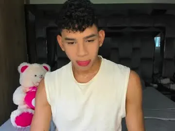 andrew_twink18 Image 6
