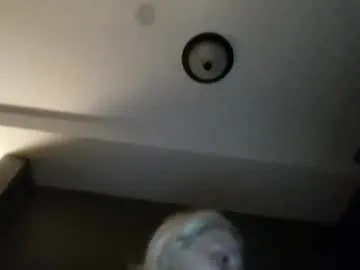 aprilgirlx1011 Image 2