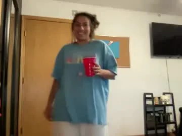 avamonroexo Image 11