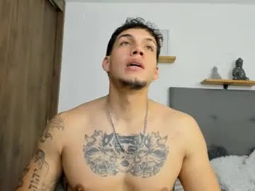 axel_taylor21 Image 17