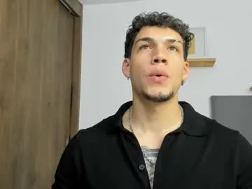 axel_taylor21 Image 18