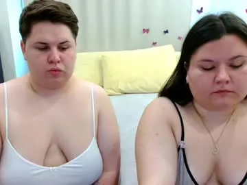beckyandellen Image 16