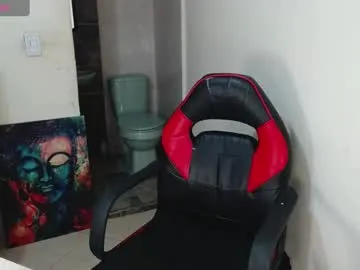 blakwhitebig21 Image 16