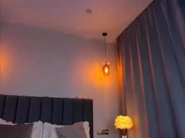 blondiemermaid Image 2