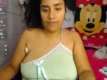 busty_nahiara Image 10