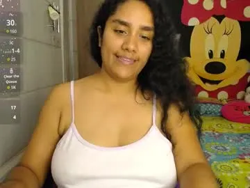 busty_nahiara Image 6