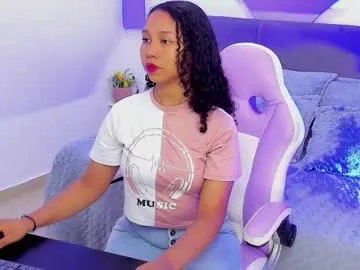 candy_brunette_18 Image 2