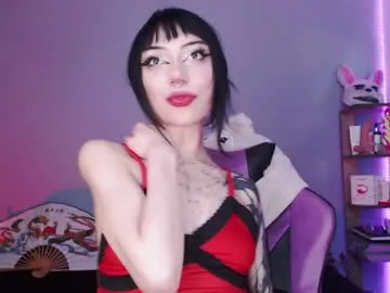 cati_petite's Thumb Image