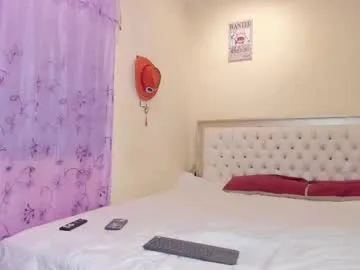 dafnezahiraa_ Image 2