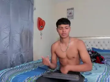 dafnezahiraa_ Image 6