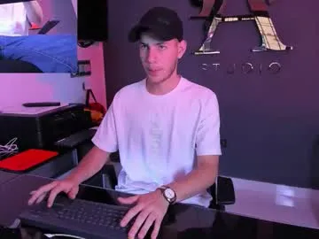 danny_and_lara Image 2