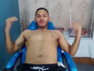 derek_storm_ Image 7