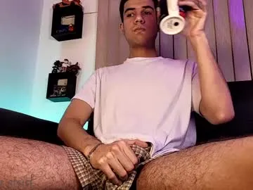 derek_stud_ Image 5