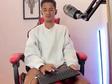 diego_latino Image 19