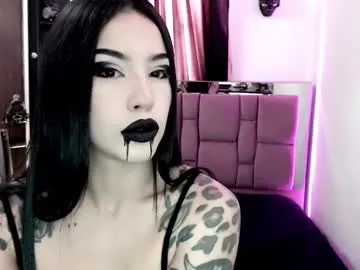 emearld_black Profile Image