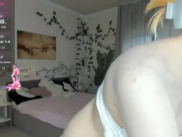 emily_relishh Image 11