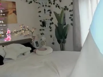 emily_relishh Image 3