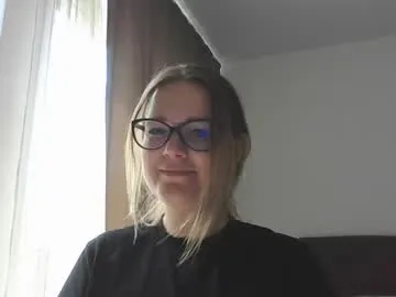 emma_misty_'s Thumb Image