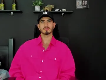 emma_muscle_ Image 3