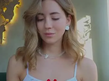 emmi_rosee Profile Image