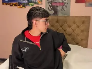 etham_wolf_ Image 19