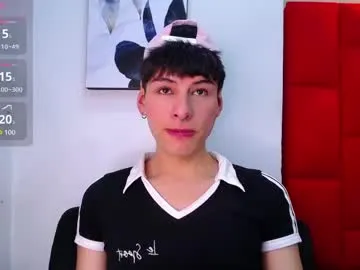 ezra_storm Image 4