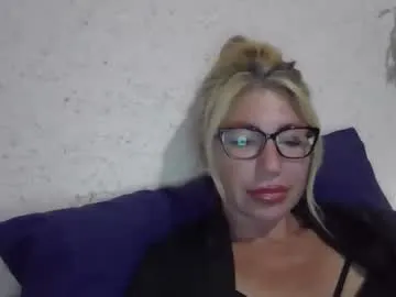 fox_red_lady7 Image 10