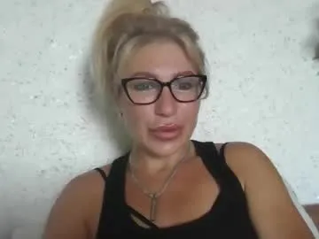 fox_red_lady7 Image 6