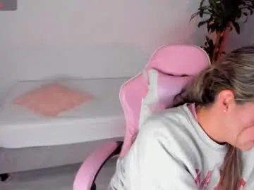 girl_alana Image 7