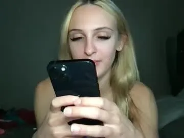 goodgirlliv Image 10